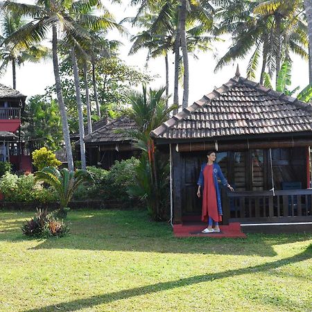 Blue Water Beach Resort Varkala Exterior foto