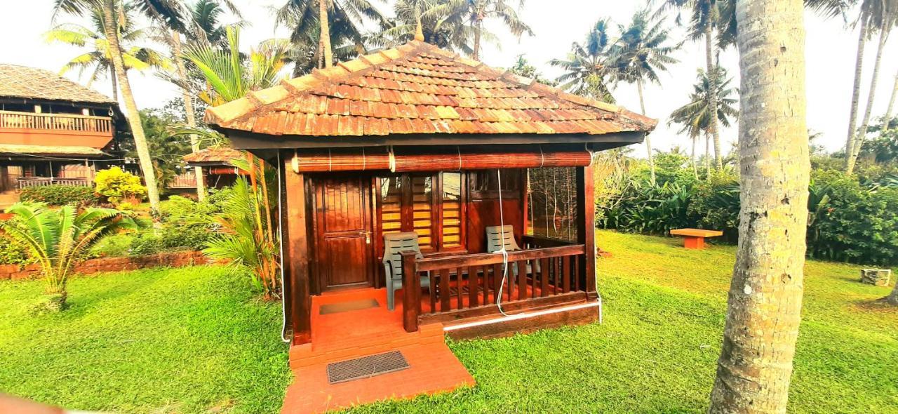 Blue Water Beach Resort Varkala Exterior foto