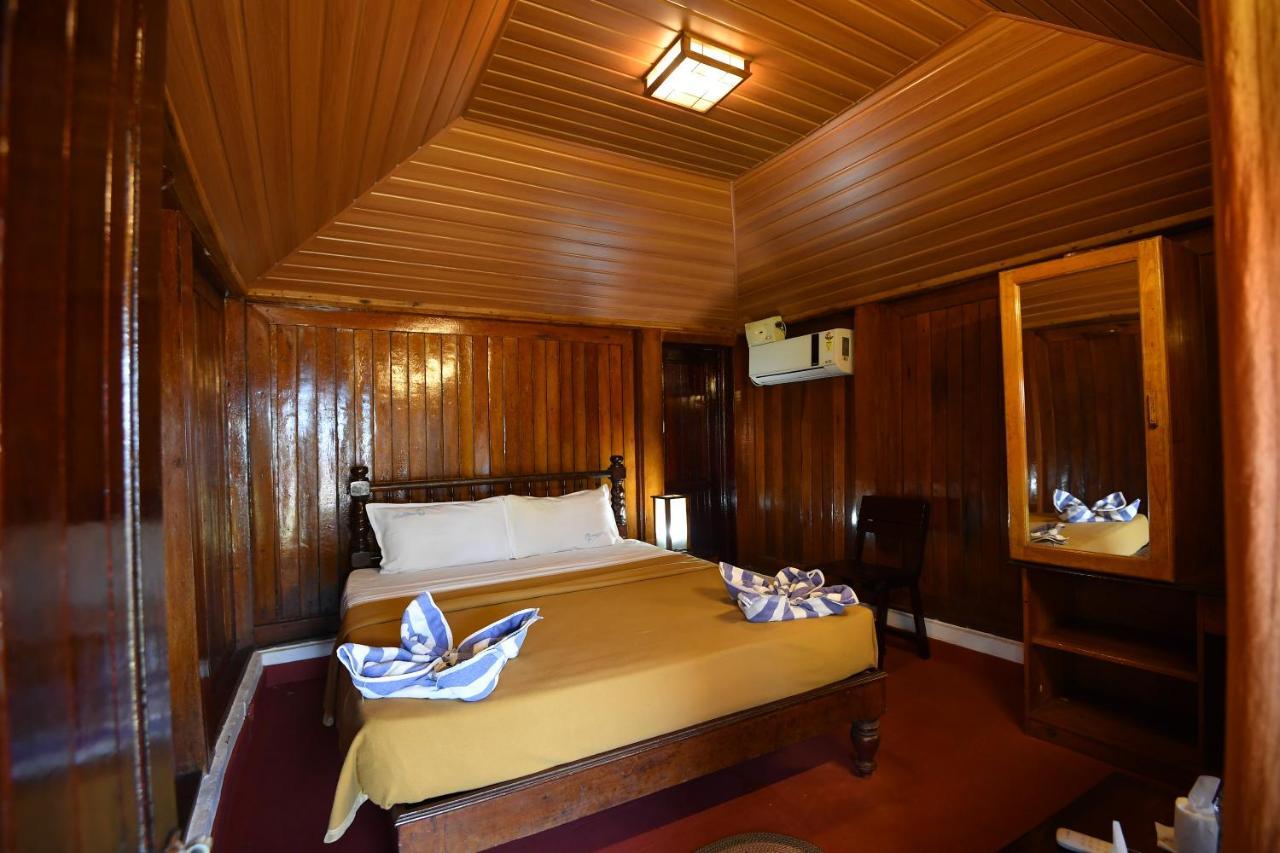 Blue Water Beach Resort Varkala Exterior foto