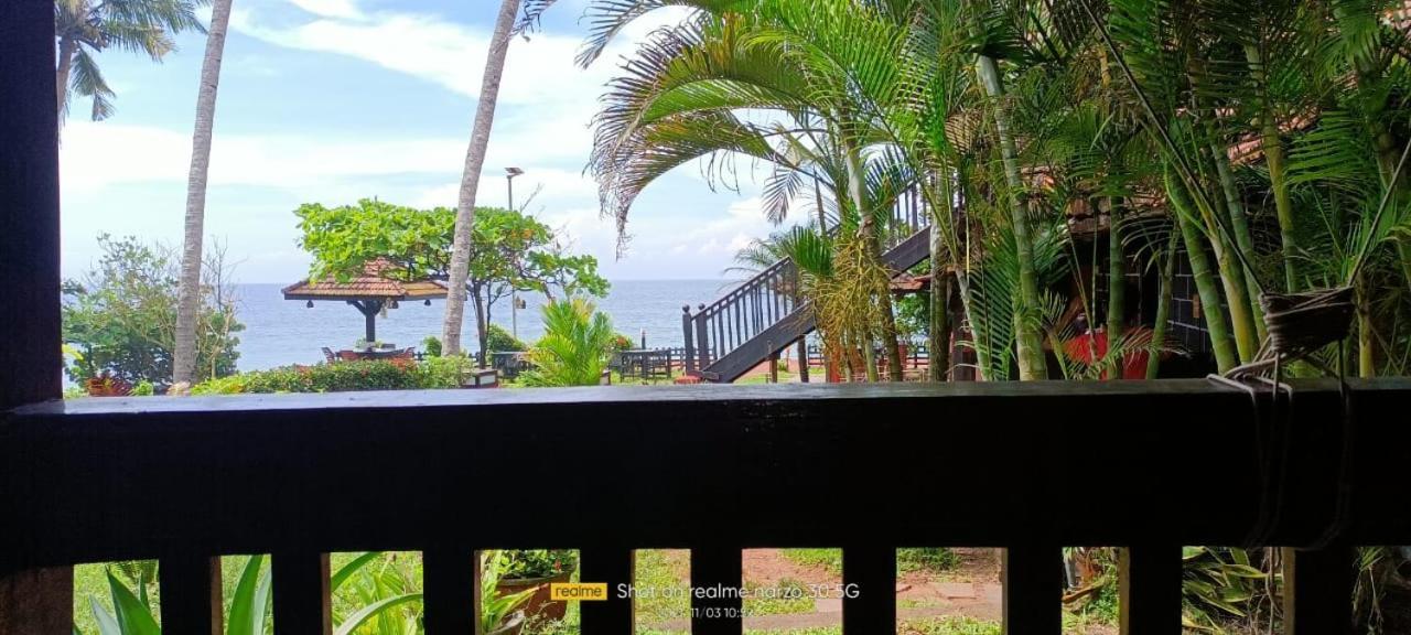 Blue Water Beach Resort Varkala Habitación foto