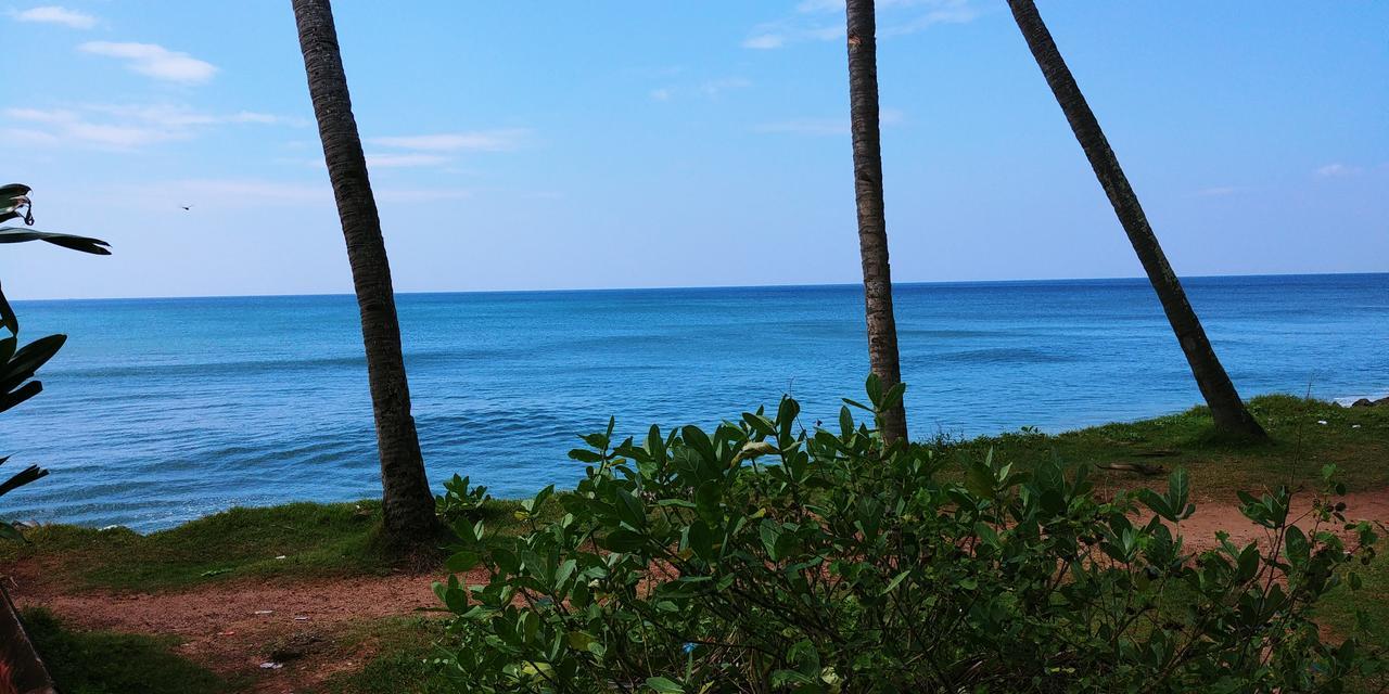 Blue Water Beach Resort Varkala Exterior foto